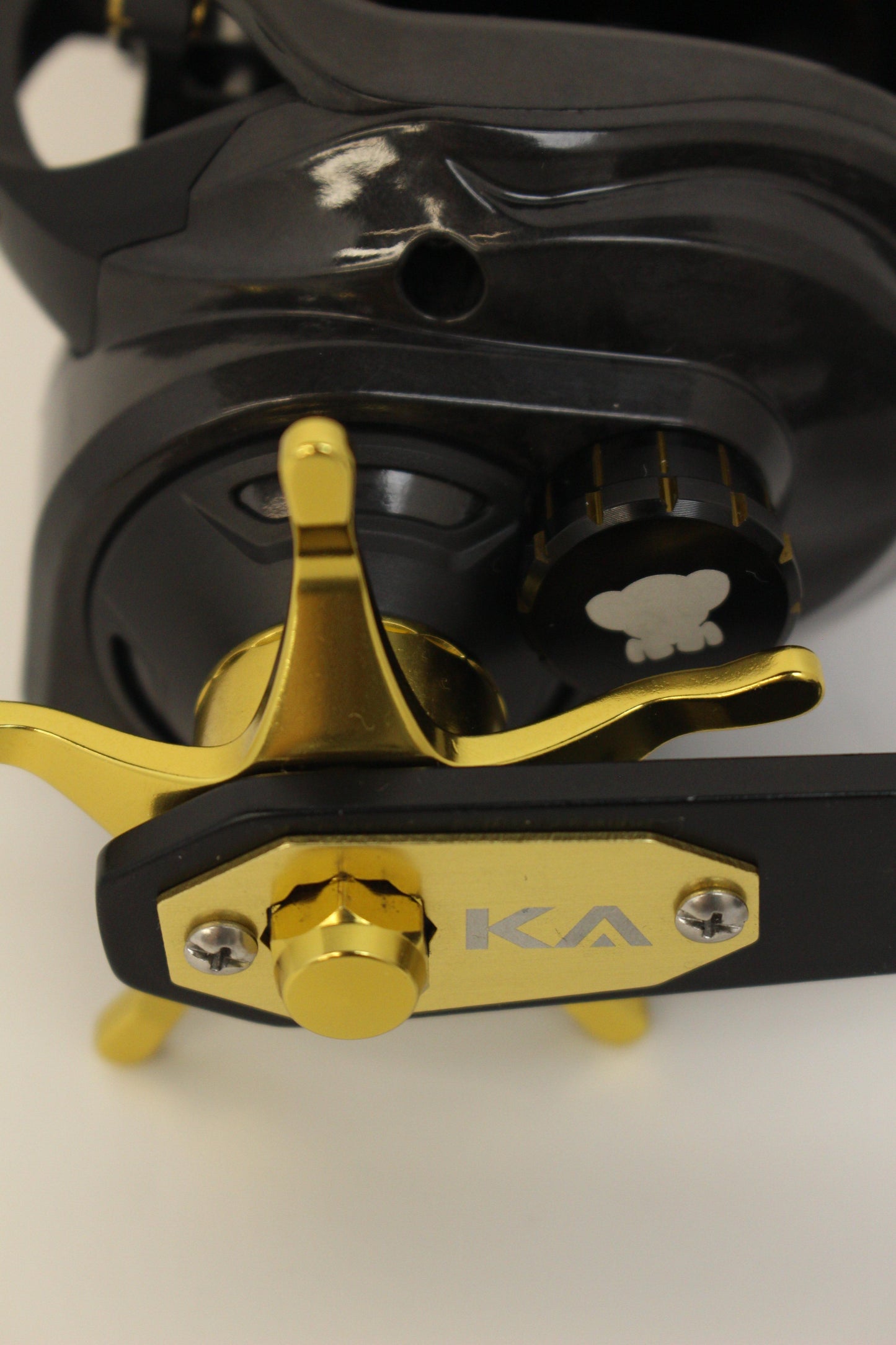 CA400 BAITCAST REEL