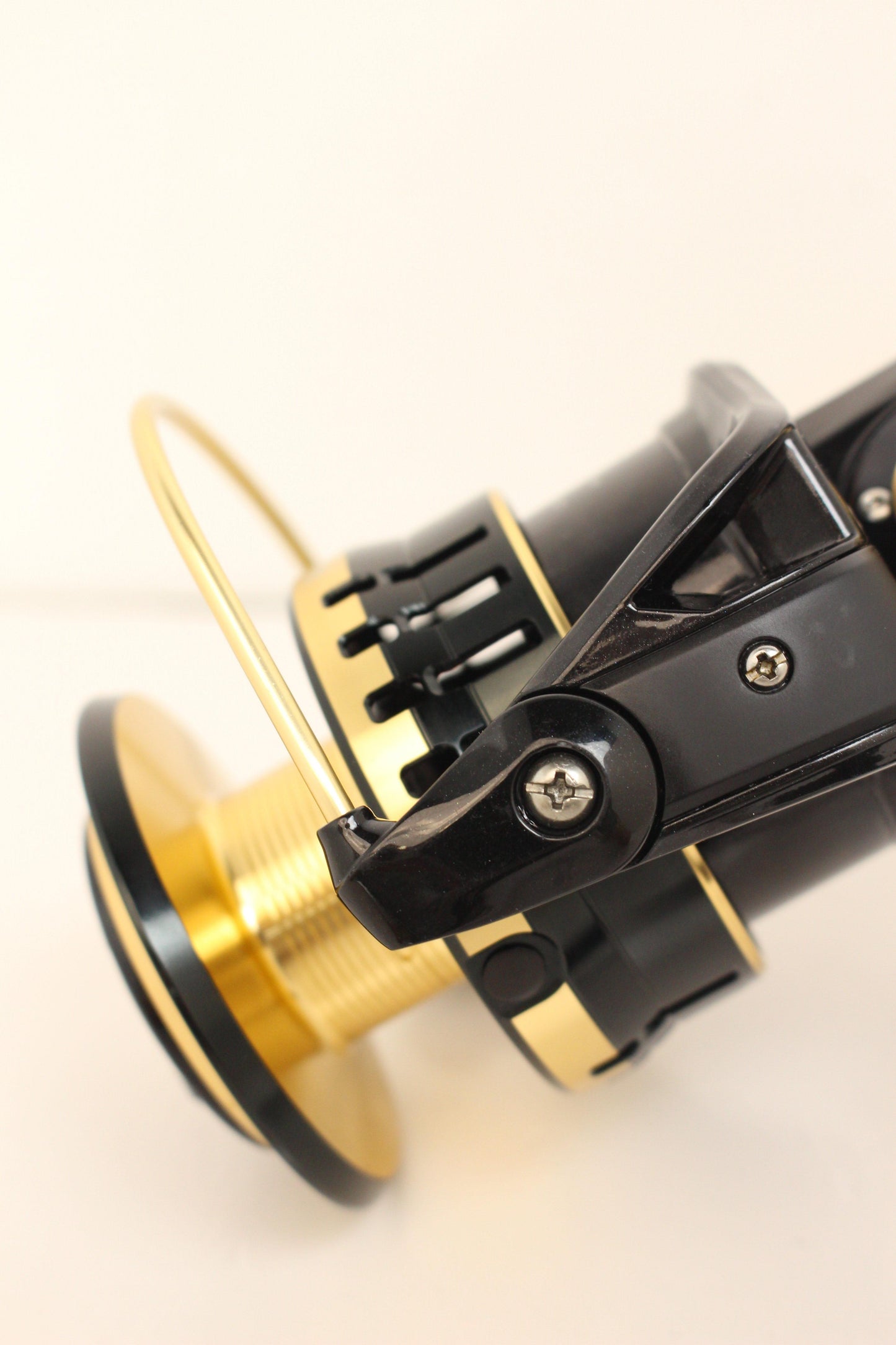 KAX SPINNING REEL
