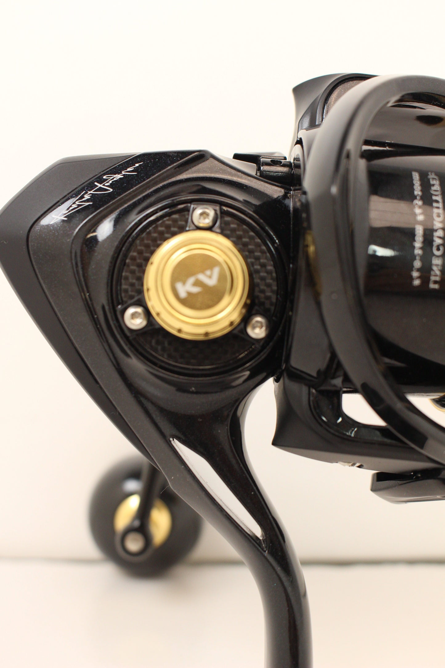 KAX SPINNING REEL